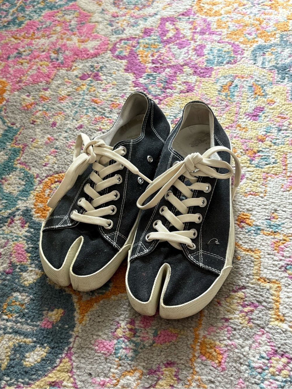 Margiela tabi shoes